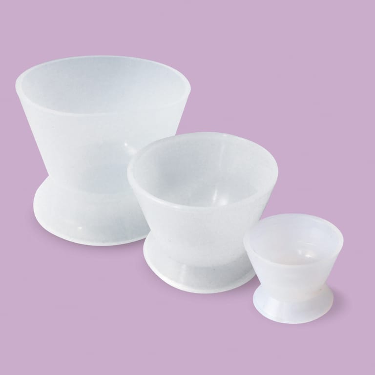 Colad mixing cup for mixing rubbers and resins 